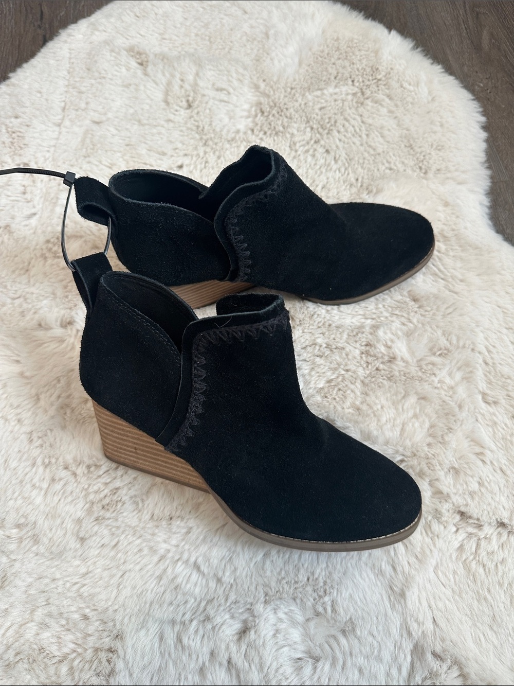 TOMS Black Suede Women’s Ankle Booties with Wood Wedge Heel size 7